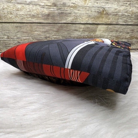 NWT FairyLoot An Ember in the Ashes Ellias & Leia Padded Book Sleeve Bag - Picture 5 of 11